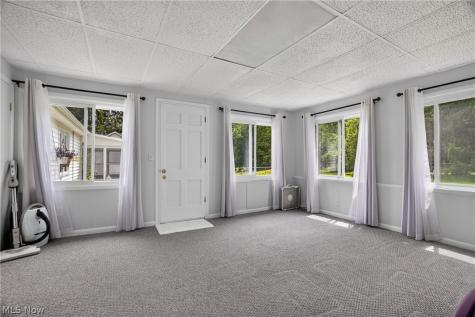 13091 Longwood Avenue Burton OH 44021