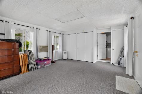 13091 Longwood Avenue Burton OH 44021