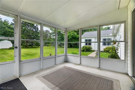 13091 Longwood Avenue Burton OH 44021