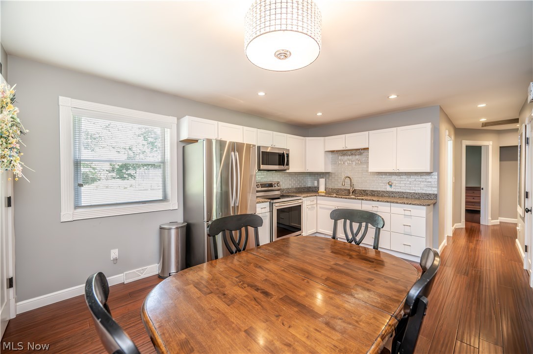 18018 Hillcrest Drive Lake Milton OH 44429