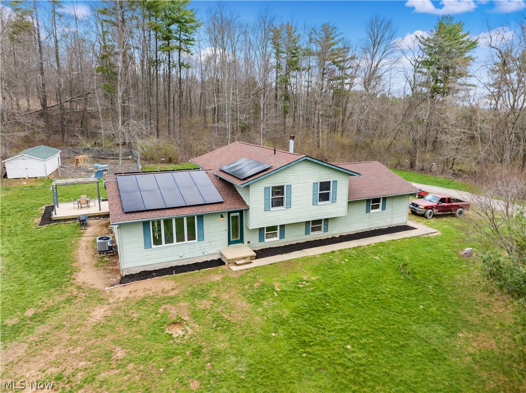 17116 County Road 298 Coshocton OH 43812