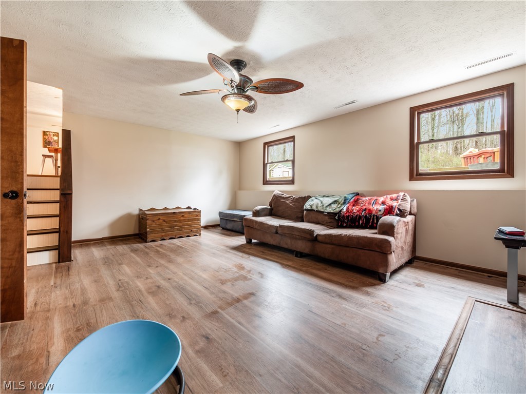 17116 County Road 298 Coshocton OH 43812