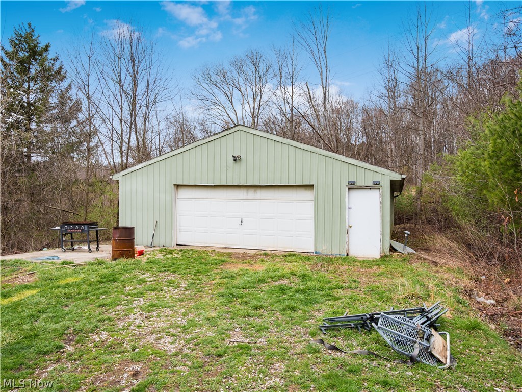 17116 County Road 298 Coshocton OH 43812