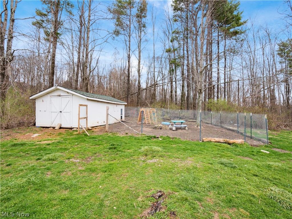 17116 County Road 298 Coshocton OH 43812