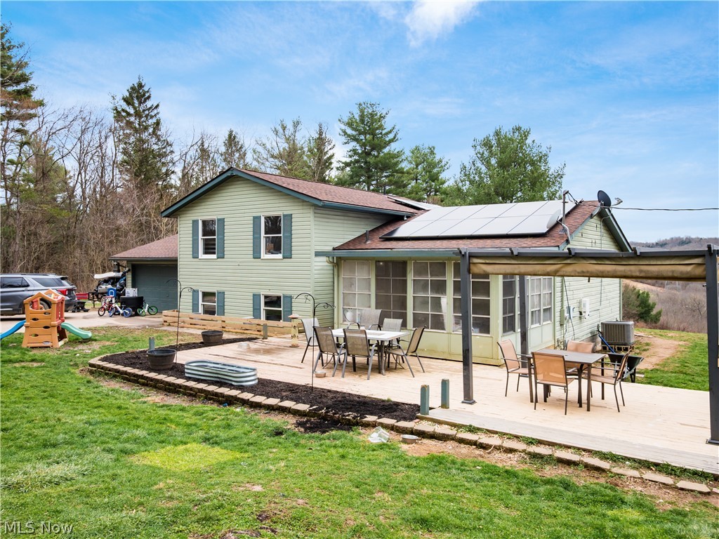 17116 County Road 298 Coshocton OH 43812