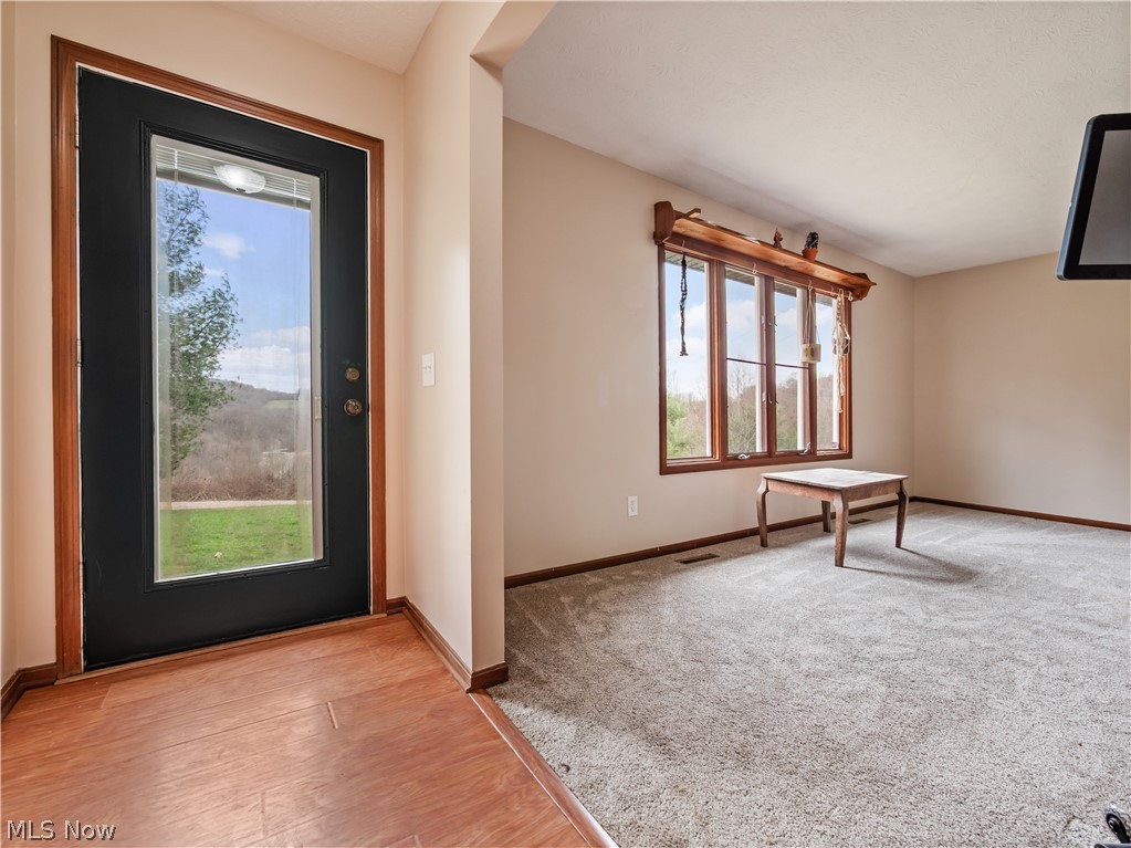 17116 County Road 298 Coshocton OH 43812