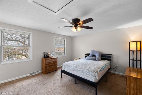 1371 Sorin Avenue Akron OH 44310