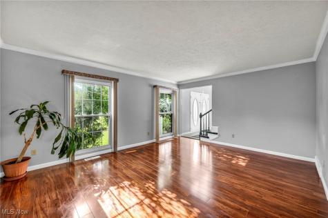 3844 Woodpath Trail Westlake OH 44145