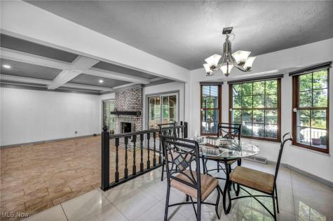 3844 Woodpath Trail Westlake OH 44145