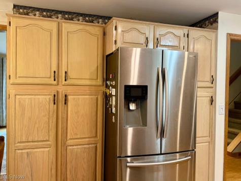 132 Hillcrest Lane Elyria OH 44035