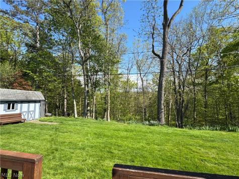 132 Hillcrest Lane Elyria OH 44035