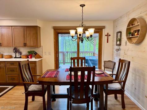 132 Hillcrest Lane Elyria OH 44035