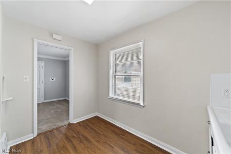 3778 Highland Road Cleveland OH 44111