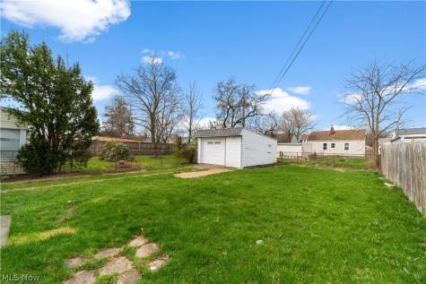 3778 Highland Road Cleveland OH 44111