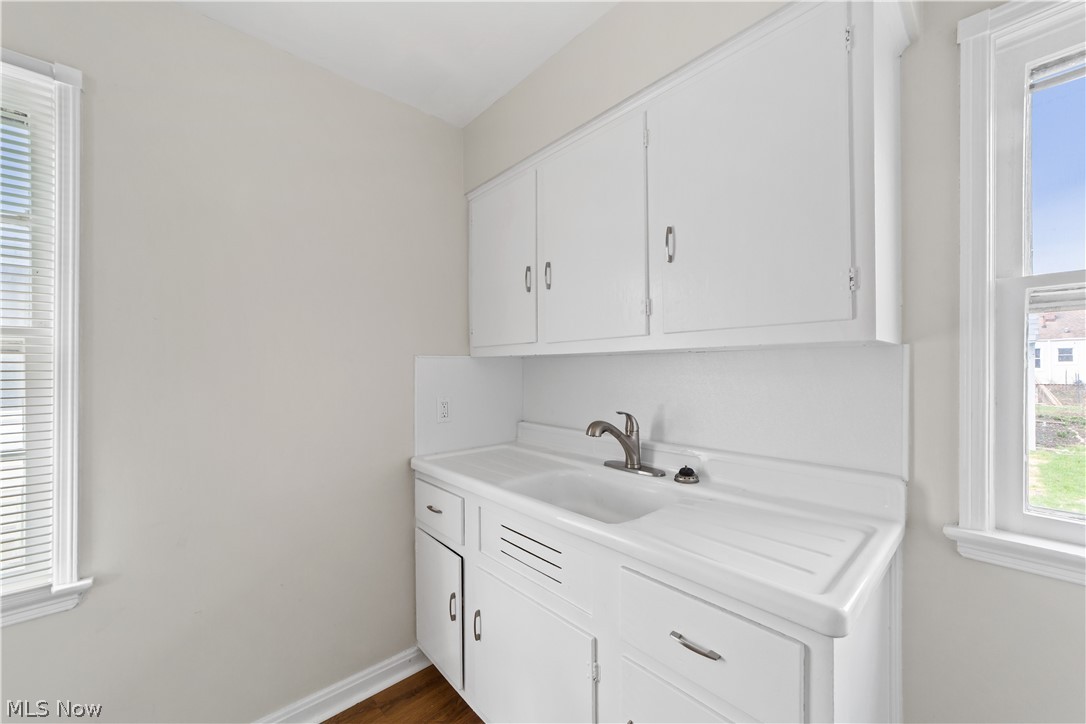 3778 Highland Road Cleveland OH 44111