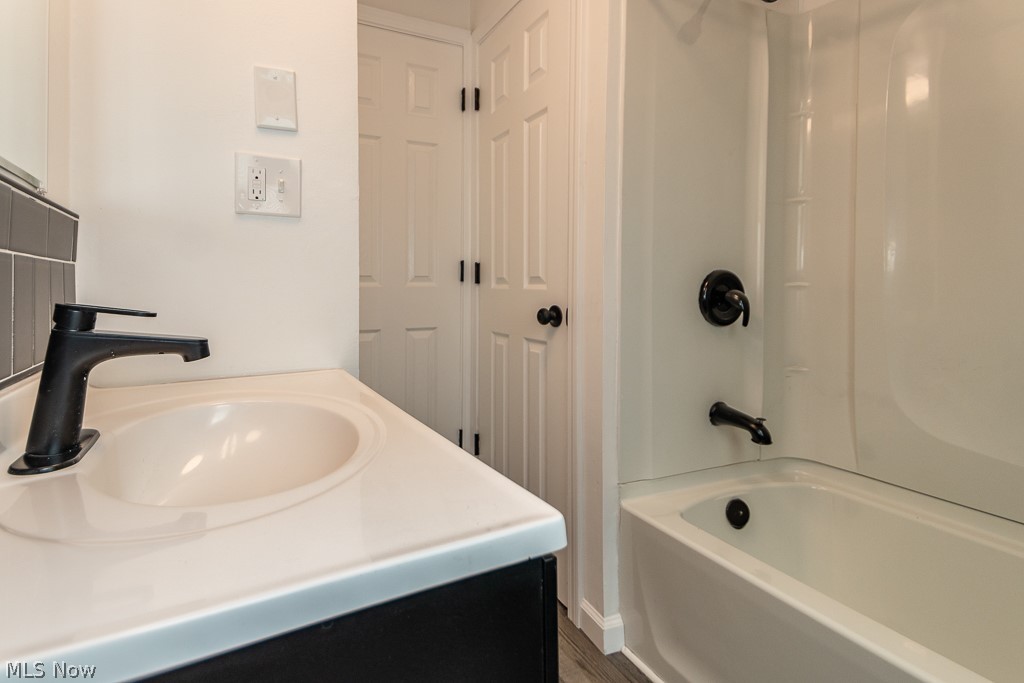 434 E 272nd Street Euclid OH 44132