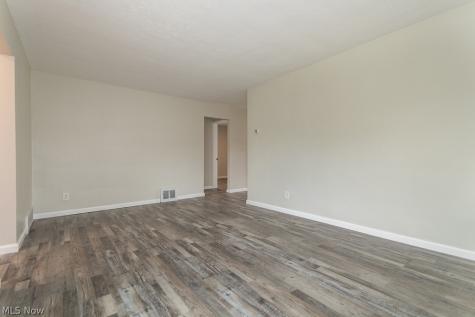 434 E 272nd Street Euclid OH 44132