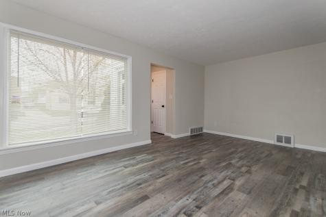 434 E 272nd Street Euclid OH 44132