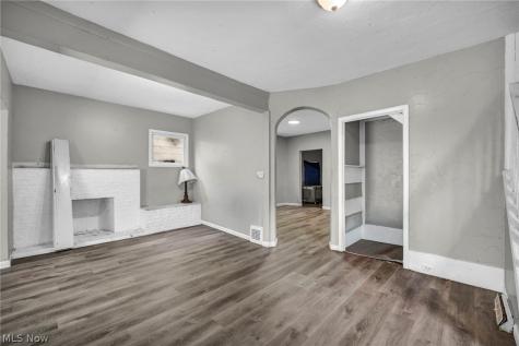 12811 Bartfield Avenue Cleveland OH 44108