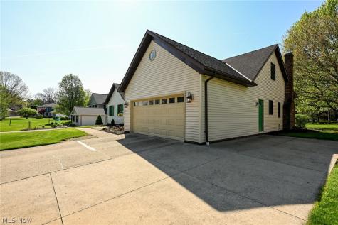 11040 Brookview Drive Brecksville OH 44141