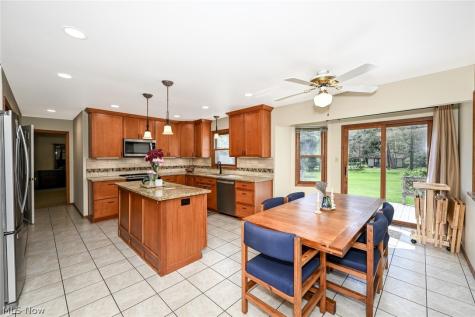 11040 Brookview Drive Brecksville OH 44141