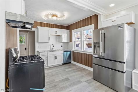 3582 W 126th Street Cleveland OH 44111