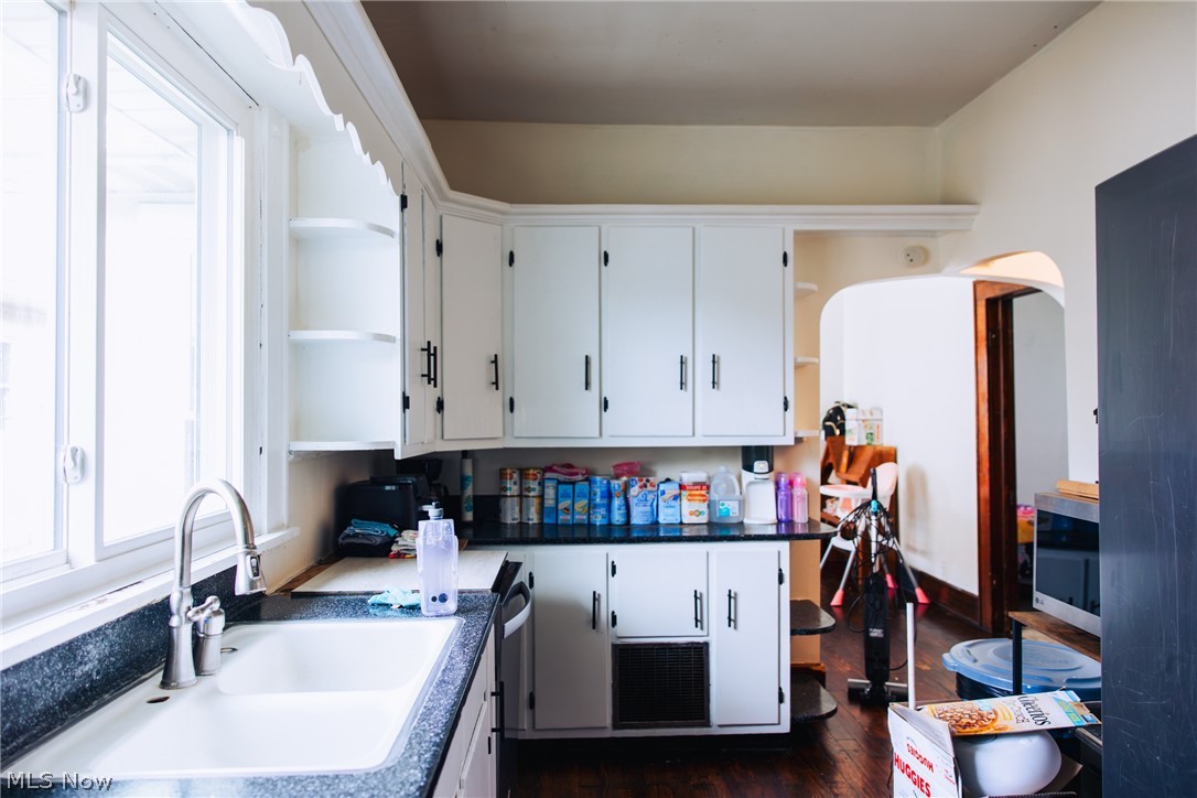 1235 Eastport Avenue Uhrichsville OH 44683