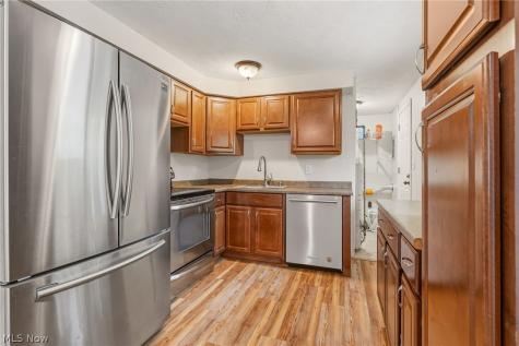 9103 Cranbrook Drive Northfield Village OH 44067