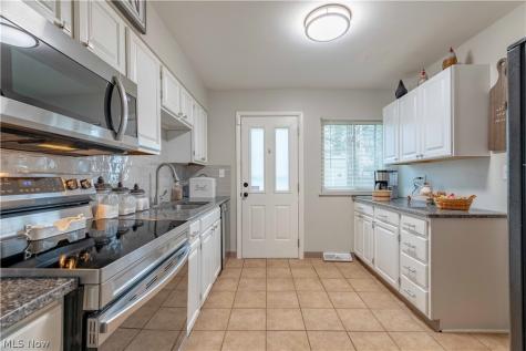 2435 Eastern Avenue Alliance OH 44601