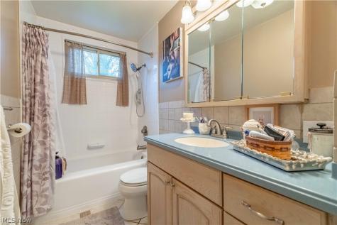 2435 Eastern Avenue Alliance OH 44601