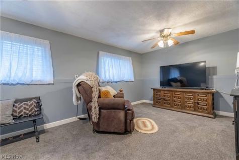 2435 Eastern Avenue Alliance OH 44601