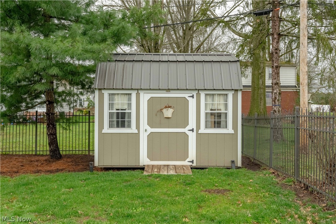 2435 Eastern Avenue Alliance OH 44601