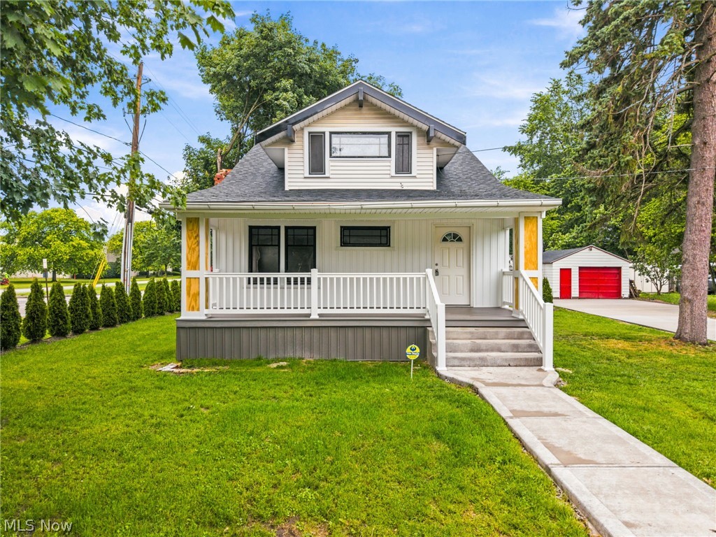 678 Essex Street Akron OH 44306