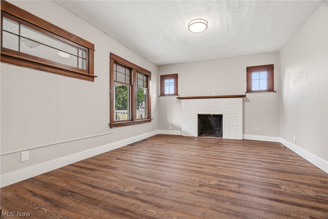 678 Essex Street Akron OH 44306
