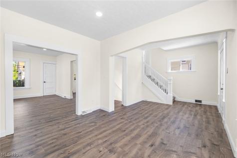 3101 W 101st Street Cleveland OH 44111