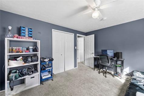 27974 Sanders Lane North Olmsted OH 44070