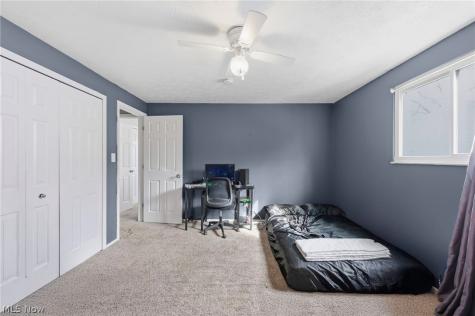 27974 Sanders Lane North Olmsted OH 44070