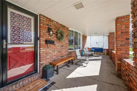 27974 Sanders Lane North Olmsted OH 44070
