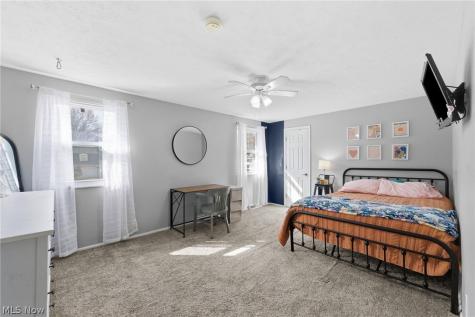 27974 Sanders Lane North Olmsted OH 44070