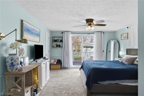 27974 Sanders Lane North Olmsted OH 44070