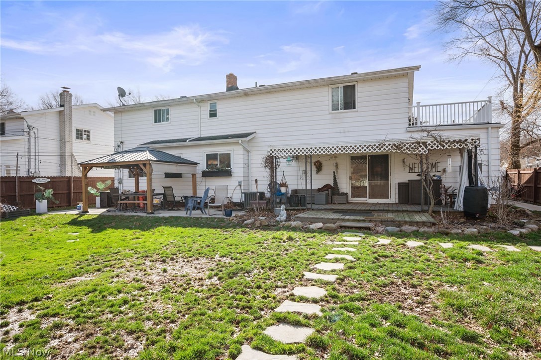 27974 Sanders Lane North Olmsted OH 44070