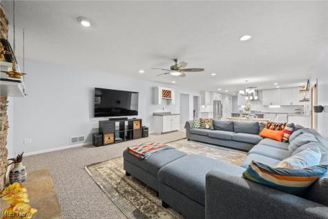 25471 Hilltop Drive Beachwood OH 44122