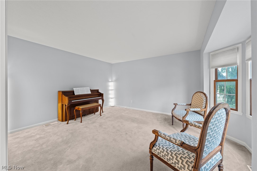 25471 Hilltop Drive Beachwood OH 44122