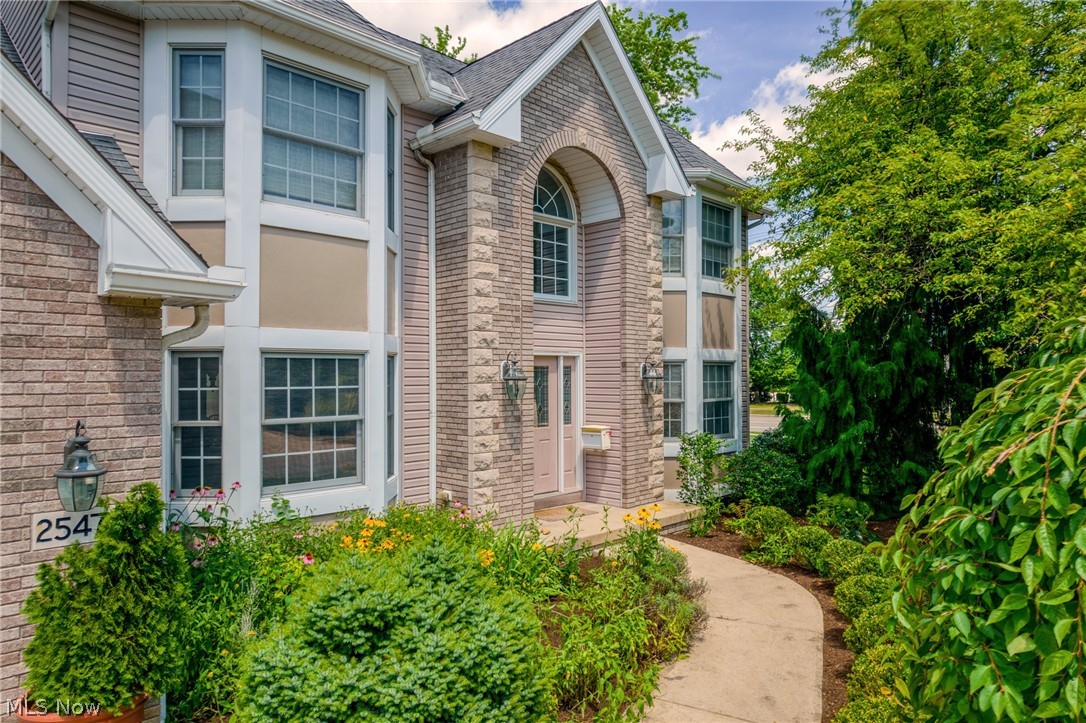 25471 Hilltop Drive Beachwood OH 44122