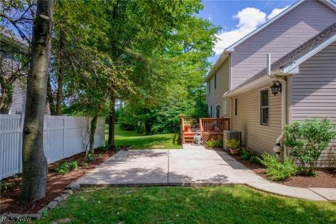 25471 Hilltop Drive Beachwood OH 44122