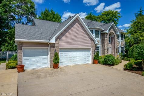 25471 Hilltop Drive Beachwood OH 44122