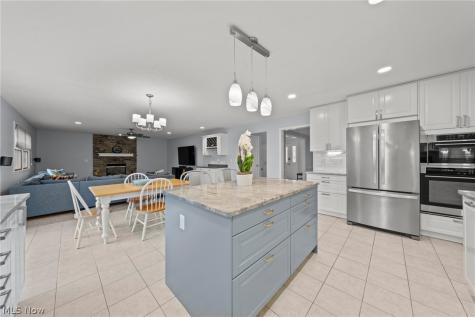 25471 Hilltop Drive Beachwood OH 44122