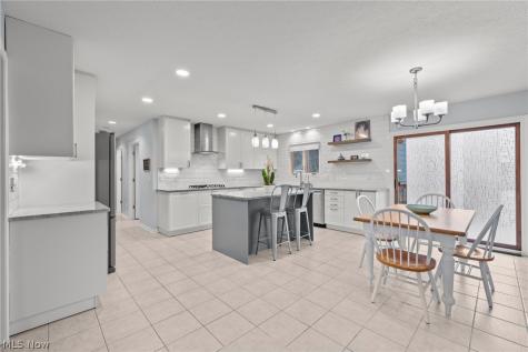 25471 Hilltop Drive Beachwood OH 44122