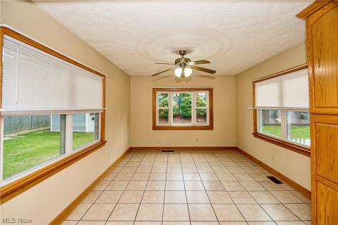 172 Davenport Avenue Akron OH 44312