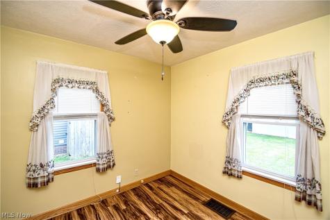 172 Davenport Avenue Akron OH 44312